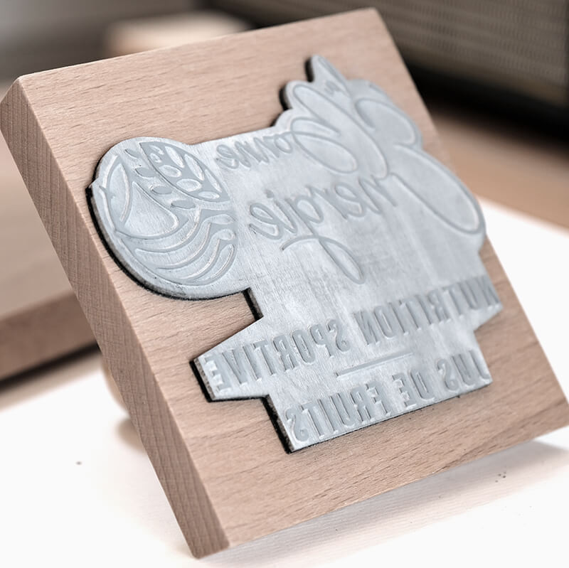 Tampon en Bois Personnalisé - Max. 120 x 120 mm