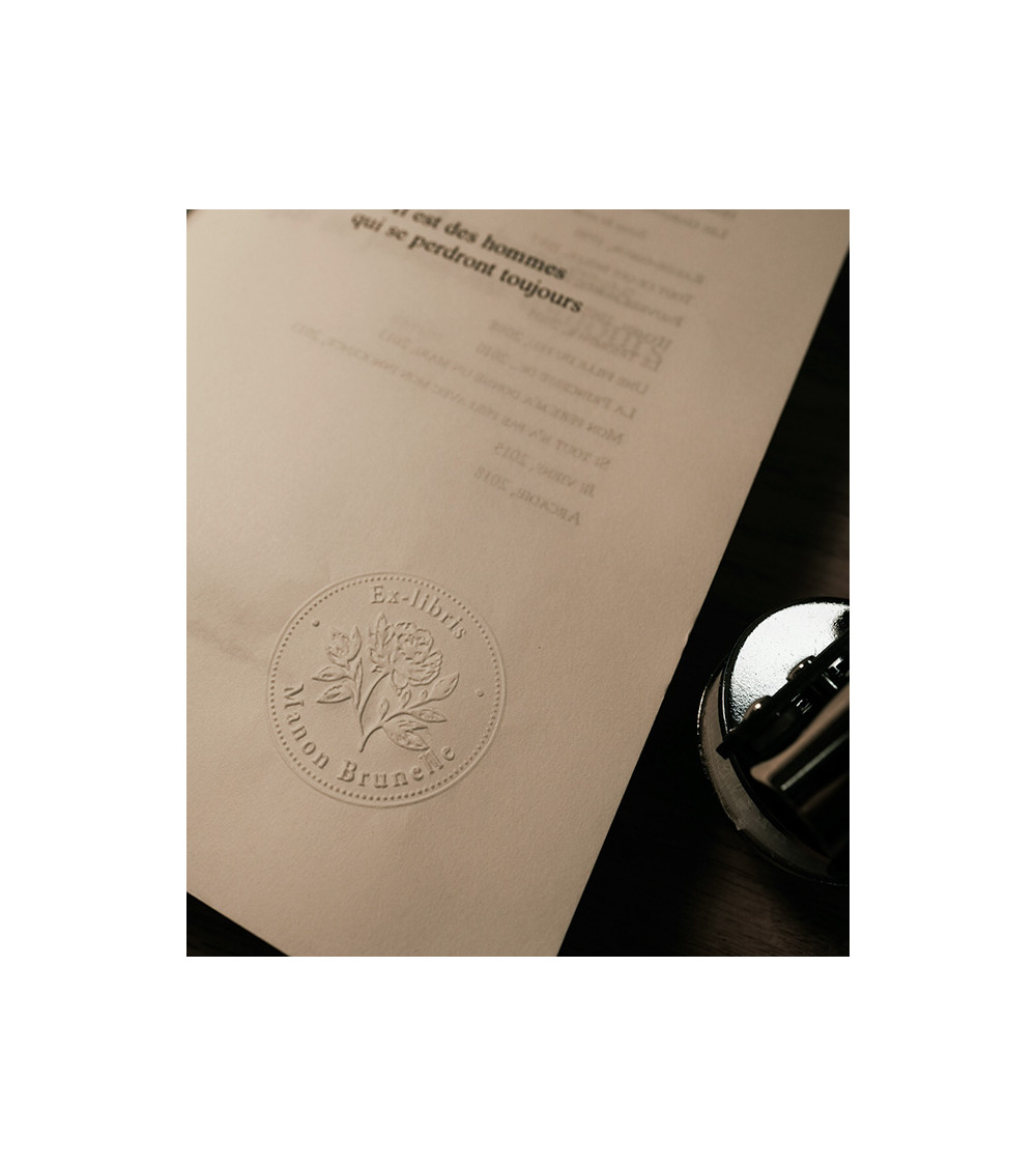Timbre à sec Ex-libris modèle "Pivoine"