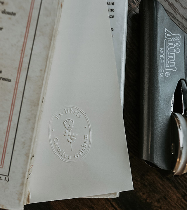 Timbre à sec Ex-libris modèle "Rose"