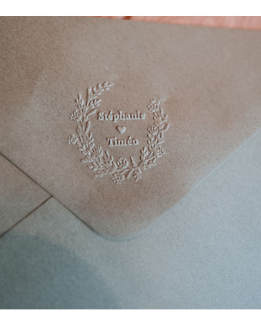 Timbre à Sec Initiales Mariage | N° 6