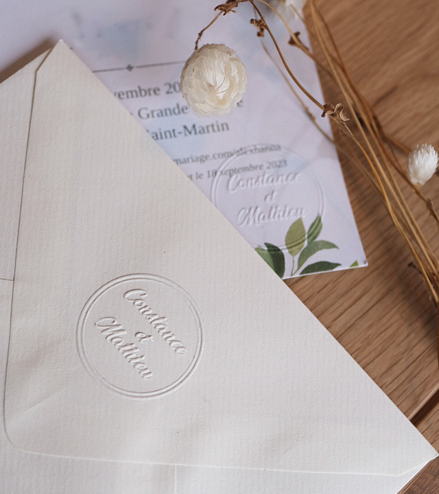 Timbre à Sec Initiales Mariage