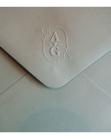 Timbre à Sec Initiales Mariage | N°12