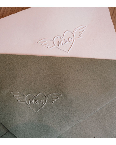 Timbre à Sec Initiales Mariage | N°16