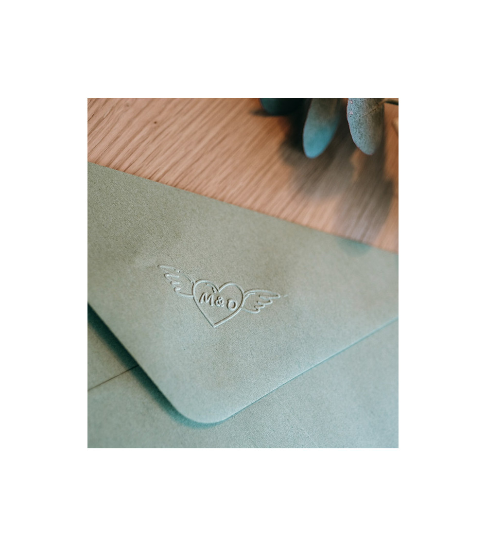 Timbre à sec pour gaufrer vos Initiales sur vos faire-parts de Mariage.