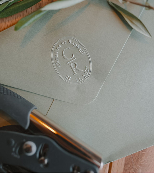 Timbre à Sec Initiales Mariage | N° 3