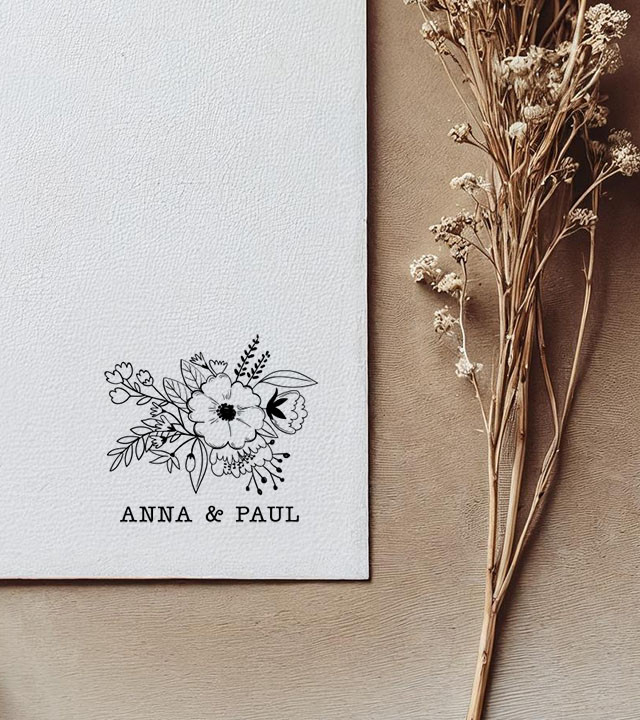 Tampon Mariage personnalisé avec prénoms pour embellir vos faire-parts.