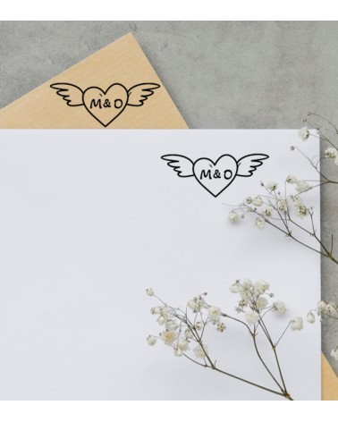 Tampon Mariage cœur volant avec vos initiales.