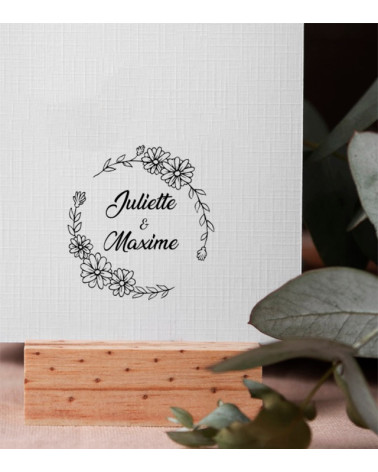 Tampon Mariage Couronne de fleurs avec vos prénoms.