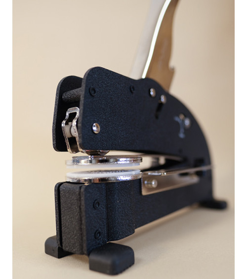 Presse Gaufrer Timbre Sec Shiny modèle ELR. Timbre à sec personnalisé grand modèle. Presse pour gaufrage de papiers de 300g