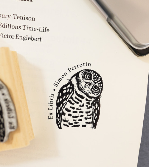 Tampon en Bois Ex-libris "Hibou Plume"