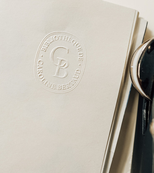 Timbre à sec Ex-libris modèle "Elégant Entrelacé"