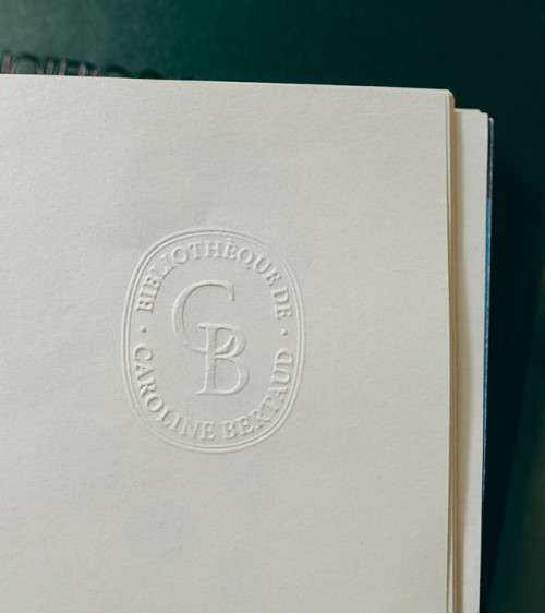 Timbre à sec Ex-libris modèle "Elégant Entrelacé"
